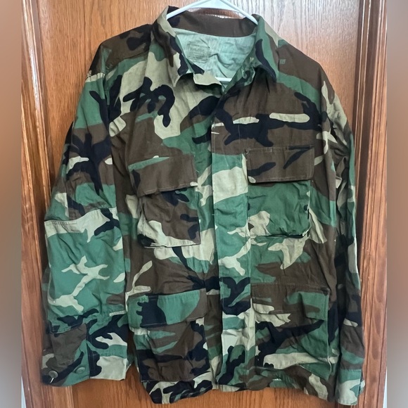 NWOT Vintage 1990’s style US Military Camouflage Jacket Size Medium - Picture 1 of 3